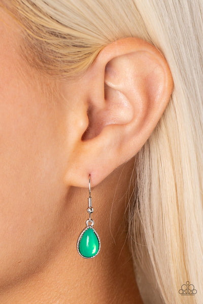 Keeps GLOWING and GLOWING - Green Paparazzi Accessories
