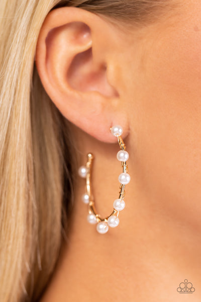Night at the Gala - Gold Paparazzi Accessories